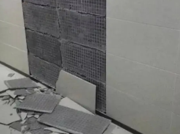 四方台瓷砖空鼓维修公司分享下四方台墙砖松动维修的知识